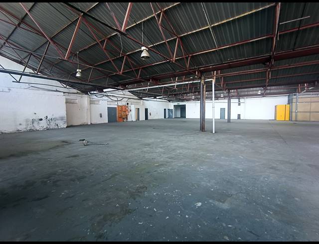 4,116M² BUILDING FOR SALE IN INDUSTRIA WEST
